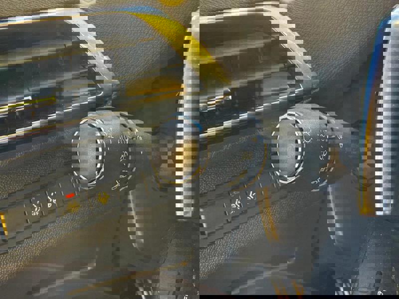 Image Peugeot 5008 2.0 BlueHDi 180 GT EAT8 Matrix leds GPS Carplay Caméra 7 places Régul Adapt Clim auto Gtie 1 an 